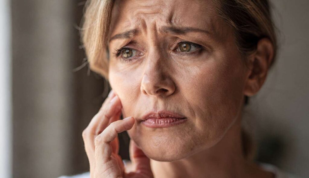 Schlaganfall: Dieses Warnsignal im Gesicht sollten Sie sofort ernst nehmen